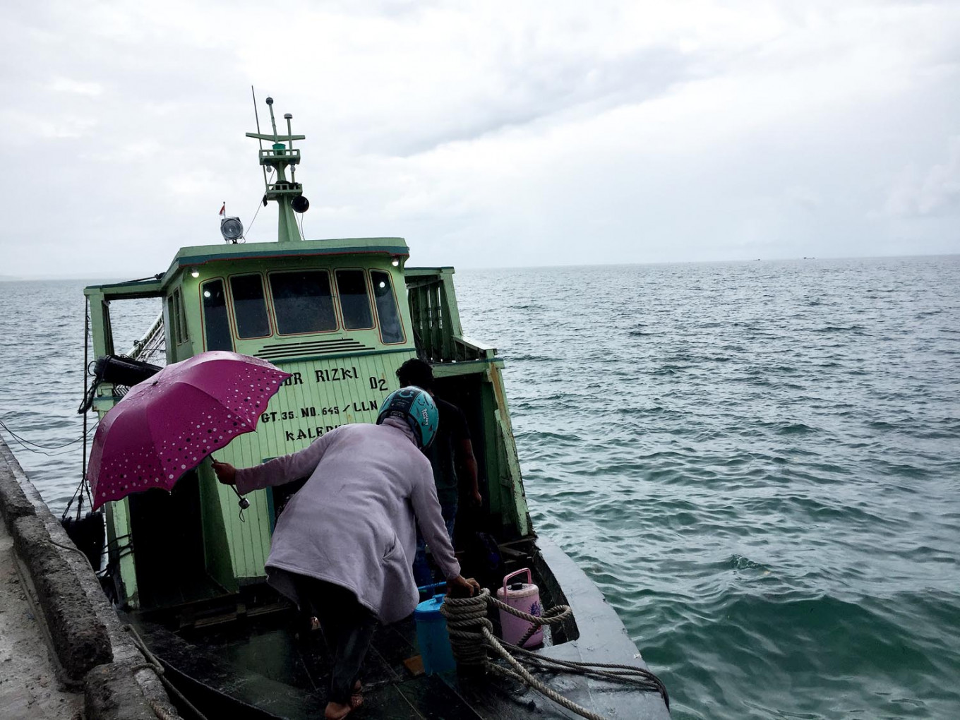 Exploring Wakatobi in wooden boat 