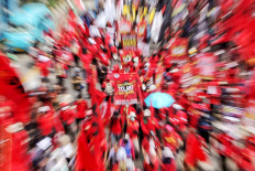 Workers and students participate in a protest against the recently passed Job Creation Law in Jakarta on Oct. 20, coinciding with the first anniversary of Jokowi and Ma&rsquo;ruf Amin&rsquo;s term as President and Vice President respectively. JP/Seto Wardhana