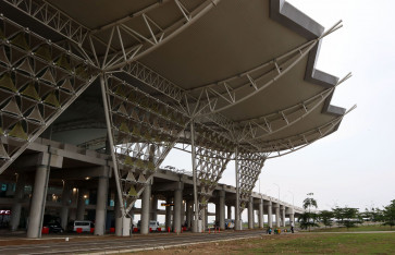 Java airports grounded by low demand, poor planning